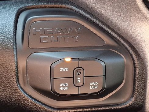 Used 2025 RAM 2500 Big Horn AWD/4WD image 29