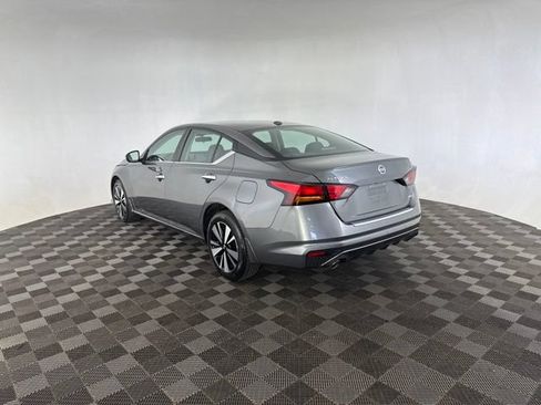 Certified 2021 Nissan Altima 2.5 SV w/ SV Premium Package AWD/4WD image 7