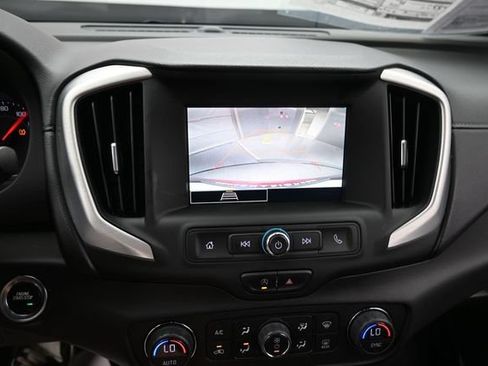 Used 2022 GMC Terrain SLE w/ Driver Convenience Package FWD image 32