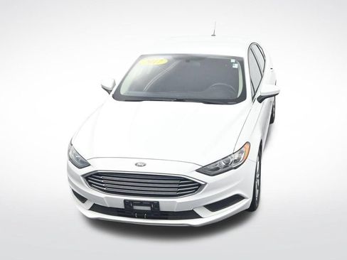 Used 2017 Ford Fusion SE w/ Fusion SE Technology Package FWD image 24