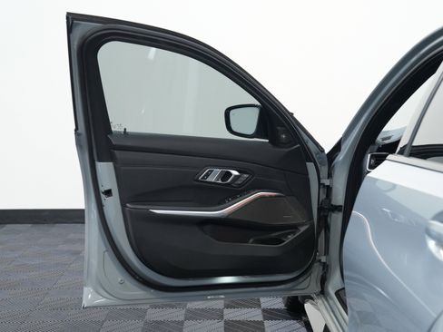 Used 2021 BMW M3 Competition w/ Executive Package image 21