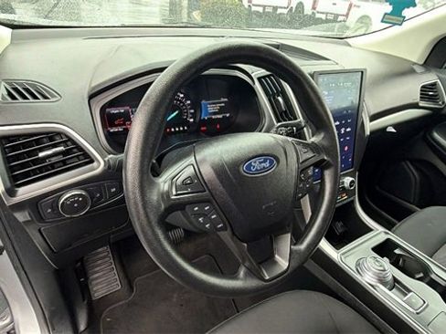 Used 2022 Ford Edge SE w/ Black Appearance Package image 31