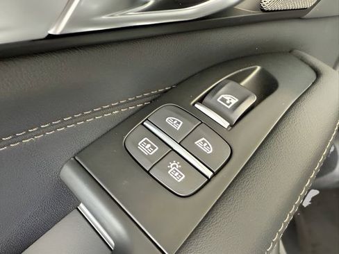 Used 2026 BMW X7 xDrive40i w/ M Sport Package image 28