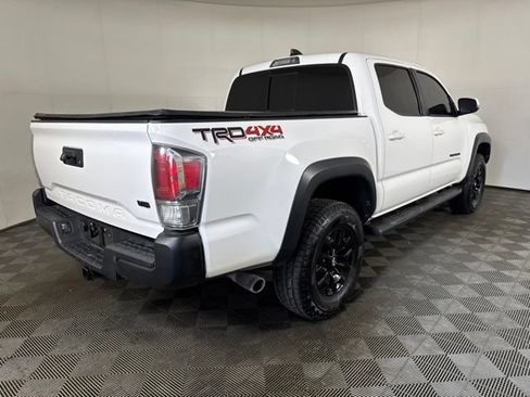 Used 2020 Toyota Tacoma TRD Off-Road w/ Blackout Package AWD/4WD image 3