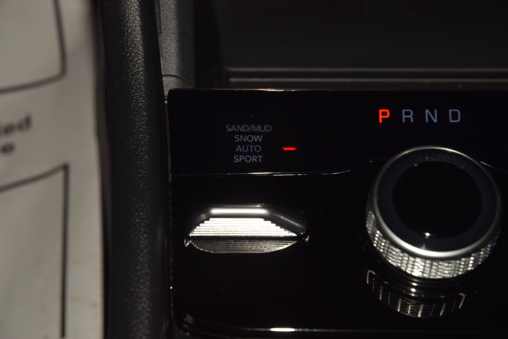 Used 2025 Jeep Grand Cherokee L Limited AWD/4WD image 34
