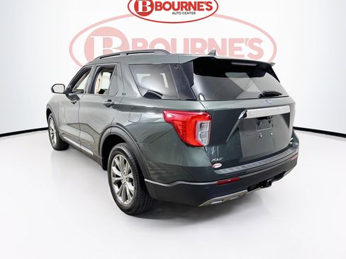 Used 2023 Ford Explorer XLT w/ Equipment Group 202A AWD/4WD image 9