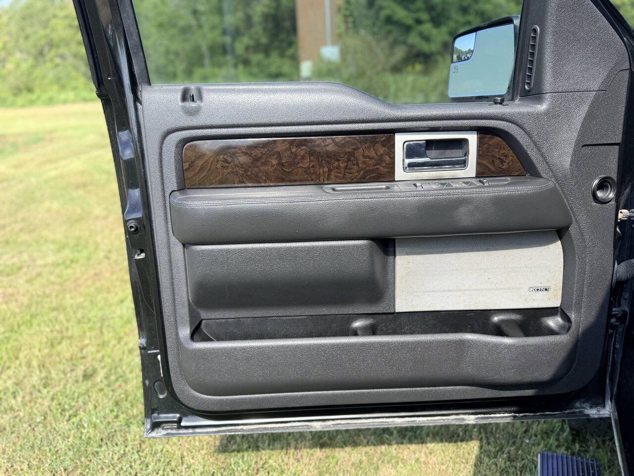 Used 2013 Ford F150 Platinum AWD/4WD image 39