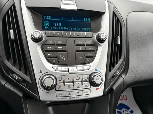 Used 2014 Chevrolet Equinox LS AWD/4WD image 26