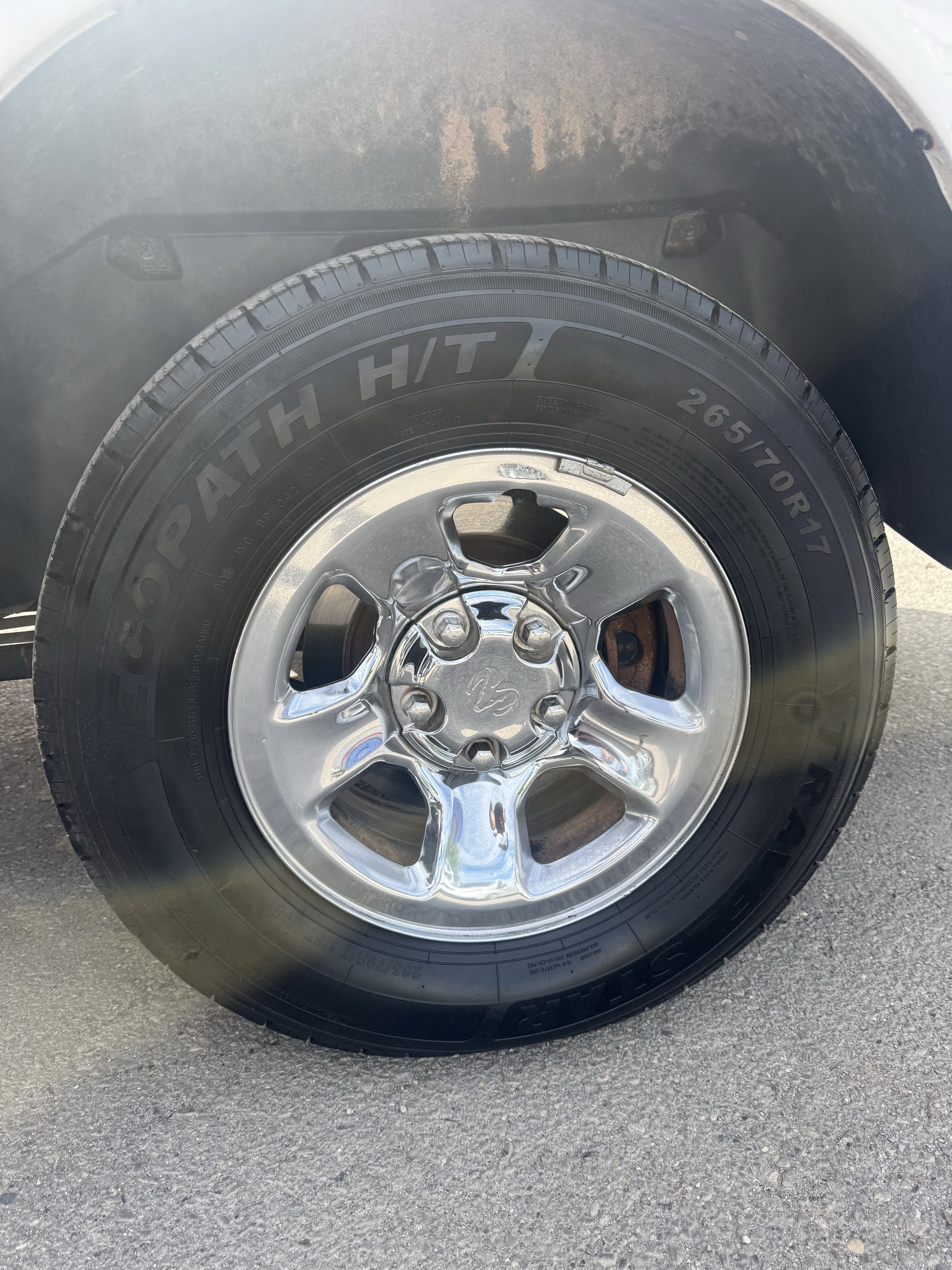 Used 2018 RAM 1500 Express AWD/4WD image 10