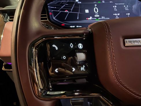 Used 2024 Land Rover Range Rover Sport Autobiography image 35