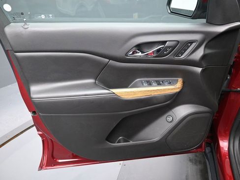 Used 2017 GMC Acadia Denali w/ Technology Package image 11