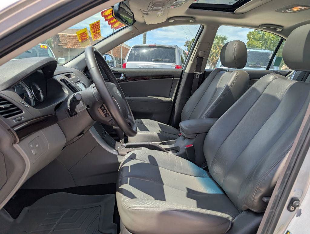 Used 2009 Hyundai Sonata Limited FWD image 9