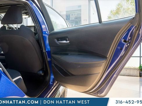 Used 2022 Toyota Corolla SE image 23