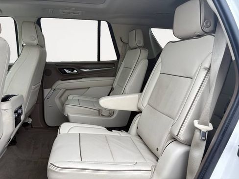 Used 2021 GMC Yukon Denali w/ Denali Premium Package AWD/4WD image 13