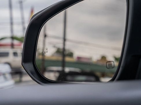 Used 2022 Toyota Highlander Platinum FWD image 37