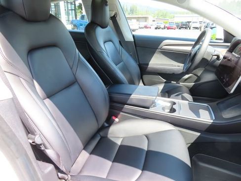 Used 2022 Tesla Model 3 RWD image 32