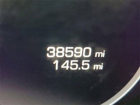 Used 2021 Porsche Cayenne image 25