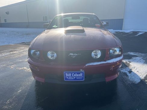 Used 2007 Ford Mustang GT Premium image 9
