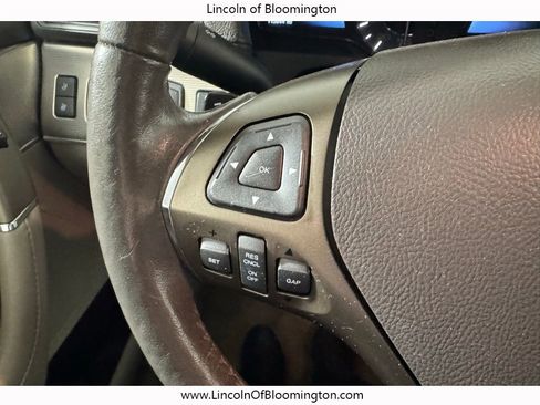 Used 2015 Lincoln MKX AWD w/ Equipment Group 102A image 41