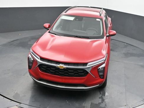 New 2026 Chevrolet Trax LT w/ Driver Confidence Package FWD image 36