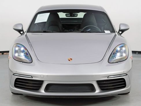 Used 2018 Porsche 718 Cayman S w/ Sport Chrono Package image 36