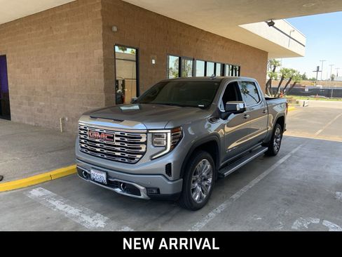 Certified 2025 GMC Sierra 1500 Denali AWD/4WD image 1