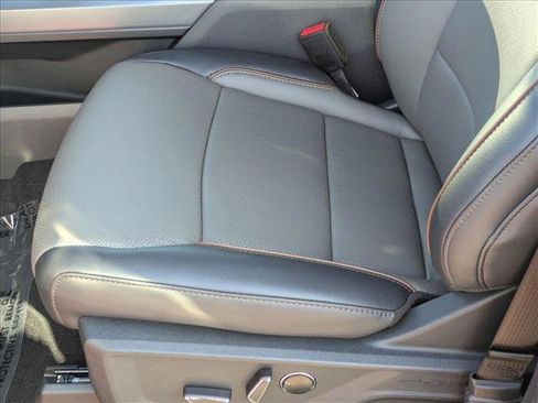 New 2025 Ford F150 Lariat w/ Equipment Group 502A High image 4