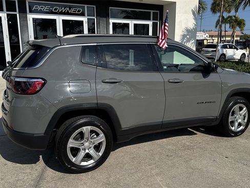 Used 2023 Jeep Compass Latitude w/ Sun and Sound Group image 5