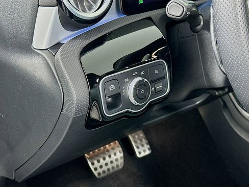 Used 2025 Mercedes-Benz CLA 35 AMG 4MATIC image 10