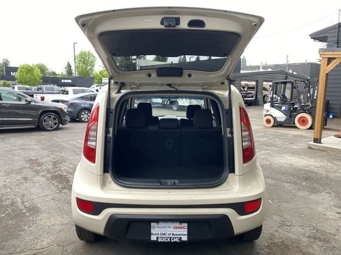 Used 2012 Kia Soul FWD image 27