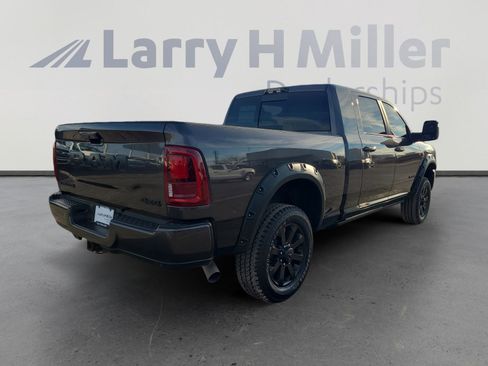 Used 2025 RAM 3500 Laramie image 5