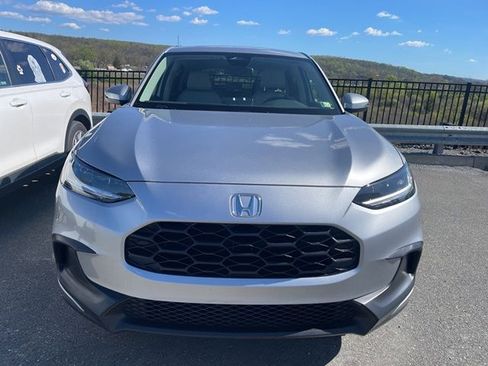 Certified 2026 Honda HR-V LX image 2