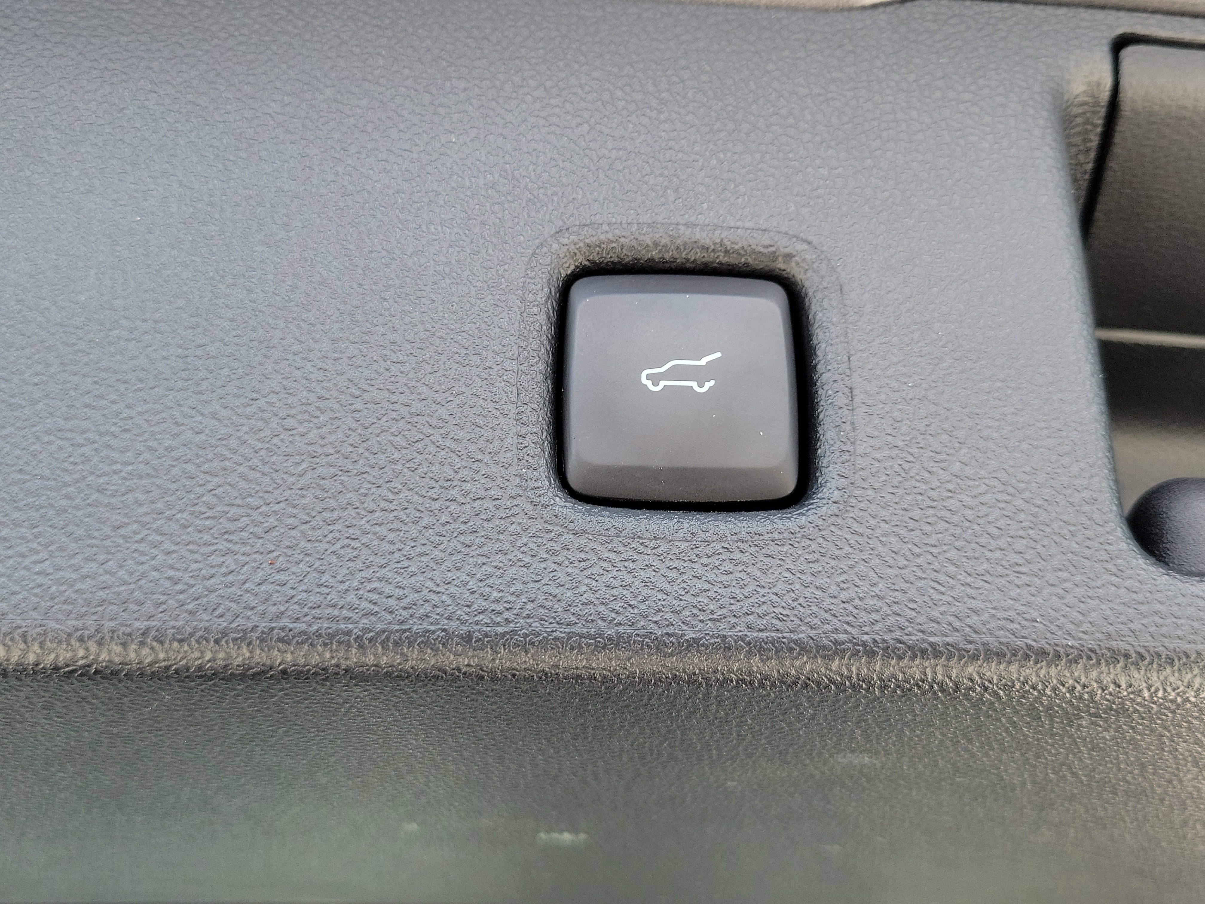 Used 2024 Ford Escape ST-Line w/ Tech Pack #1 FWD image 16