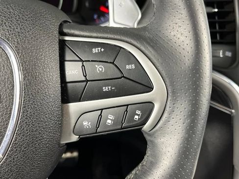 Used 2018 Jeep Grand Cherokee SRT AWD/4WD image 18