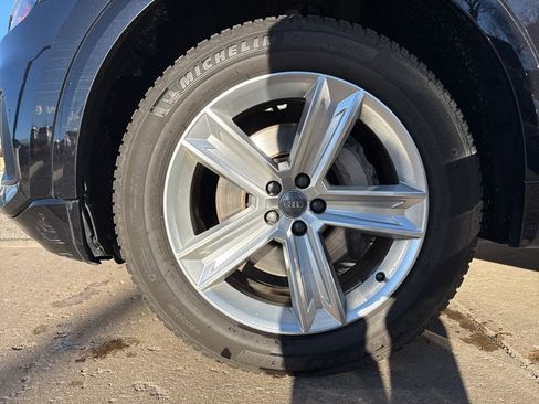 Used 2019 Audi Q8 Premium w/ Convenience Package image 27