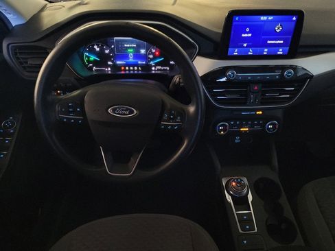 Used 2021 Ford Escape SE image 22