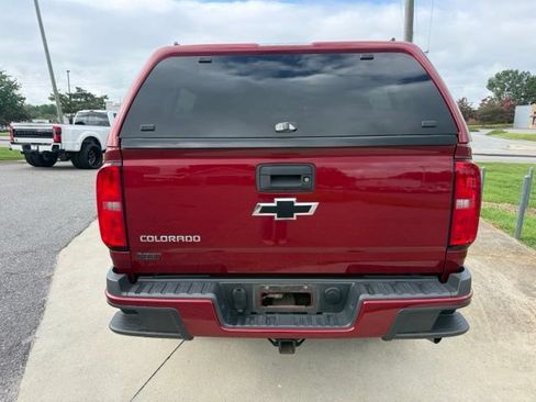 Used 2018 Chevrolet Colorado Z71 AWD/4WD image 10