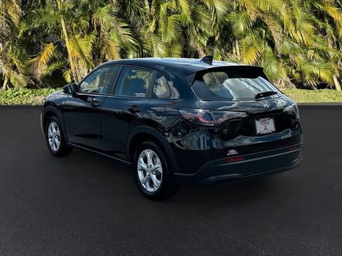 Used 2025 Honda HR-V LX image 7