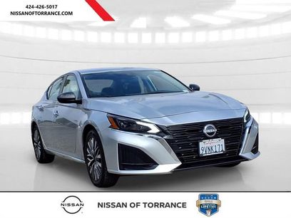 Used 2024 Nissan Altima 2.5 SV