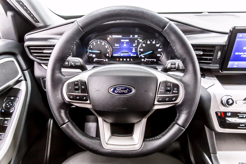 Used 2021 Ford Explorer XLT AWD/4WD image 20