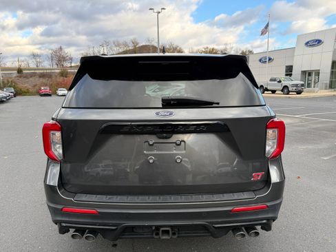 Certified 2020 Ford Explorer ST w/ Premium Technology Package image 5