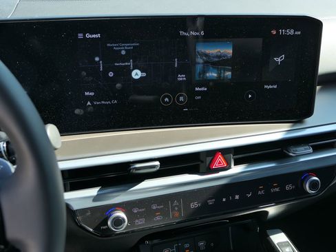 New 2025 Kia Sorento SX Prestige image 18