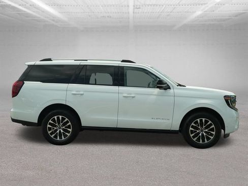 Used 2025 Ford Expedition Platinum AWD/4WD image 10