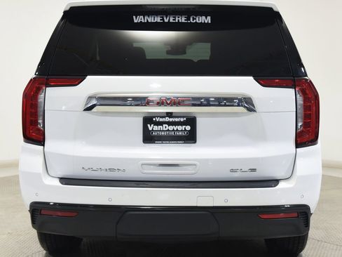 Used 2024 GMC Yukon SLE AWD/4WD image 12