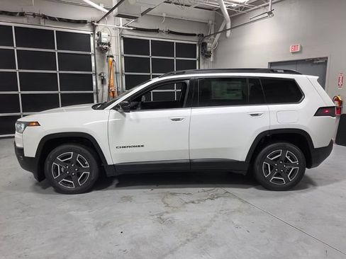 New 2026 Jeep Cherokee Limited AWD/4WD image 4