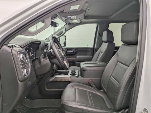 Used 2020 GMC Sierra 3500 Denali w/ Denali Ultimate Package image 18