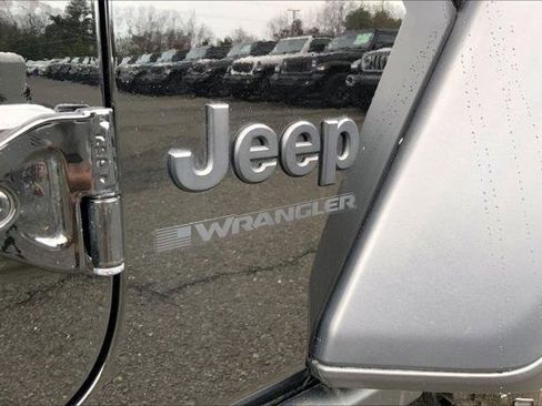 Certified 2024 Jeep Wrangler Unlimited Sport AWD/4WD image 30