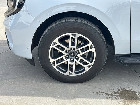 Used 2025 Ford Expedition Max Active image 3