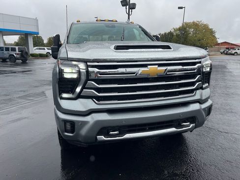 Used 2024 Chevrolet Silverado 2500 High Country w/ High Country Premium Package image 8