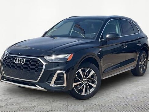 Used 2023 Audi Q5 2.0T Premium Plus w/ Premium Plus Package AWD/4WD image 1